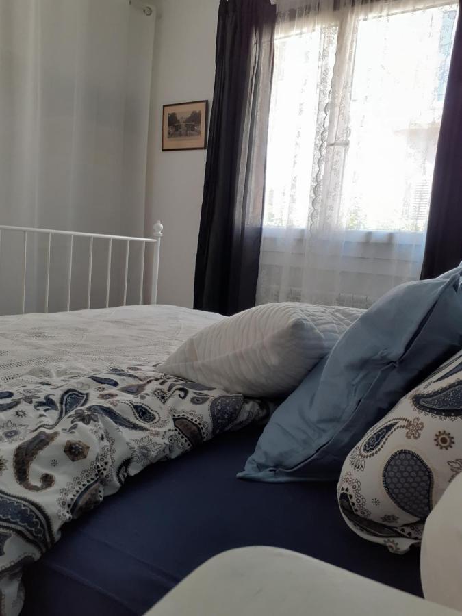 Alfred 'S Home Тулон Екстериор снимка